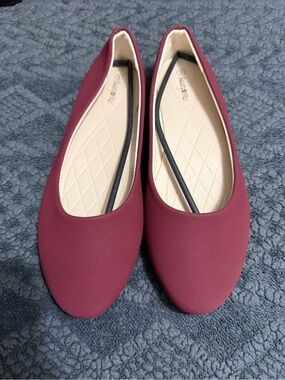 Women’s Burgundy Slip-On Ballet Flats by